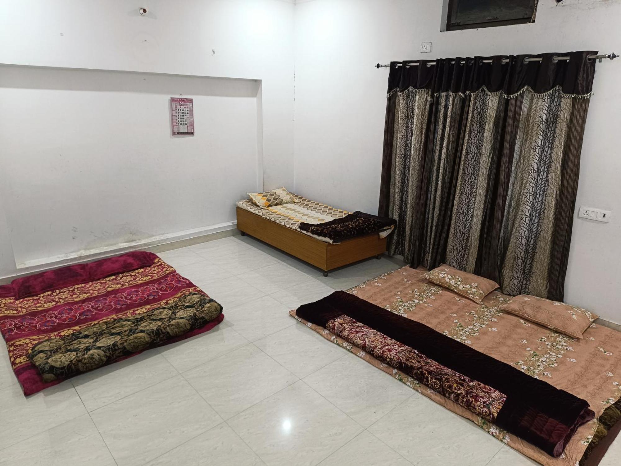 Apartment Krishna Varanasi